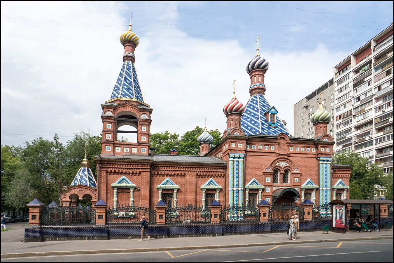 храм Тихвинской иконы 
Божией матери на Серпуховском Валу